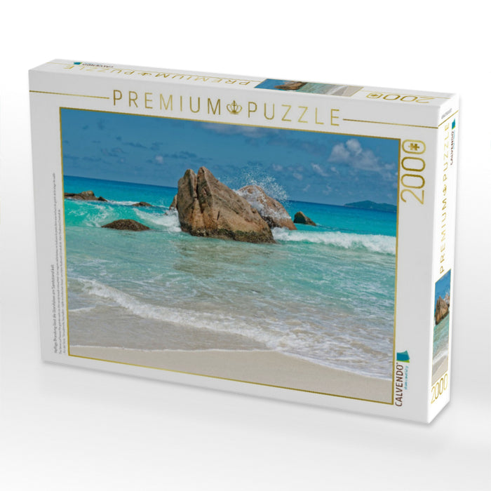 Heftige Brandung lässt die Granifelsen am Sandstrand kalt - CALVENDO Foto-Puzzle'