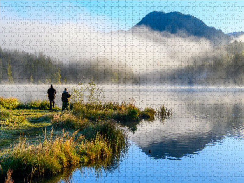 Angler am mystischen Hintersee 2000 Teile Puzzle quer - CALVENDO Foto-Puzzle'