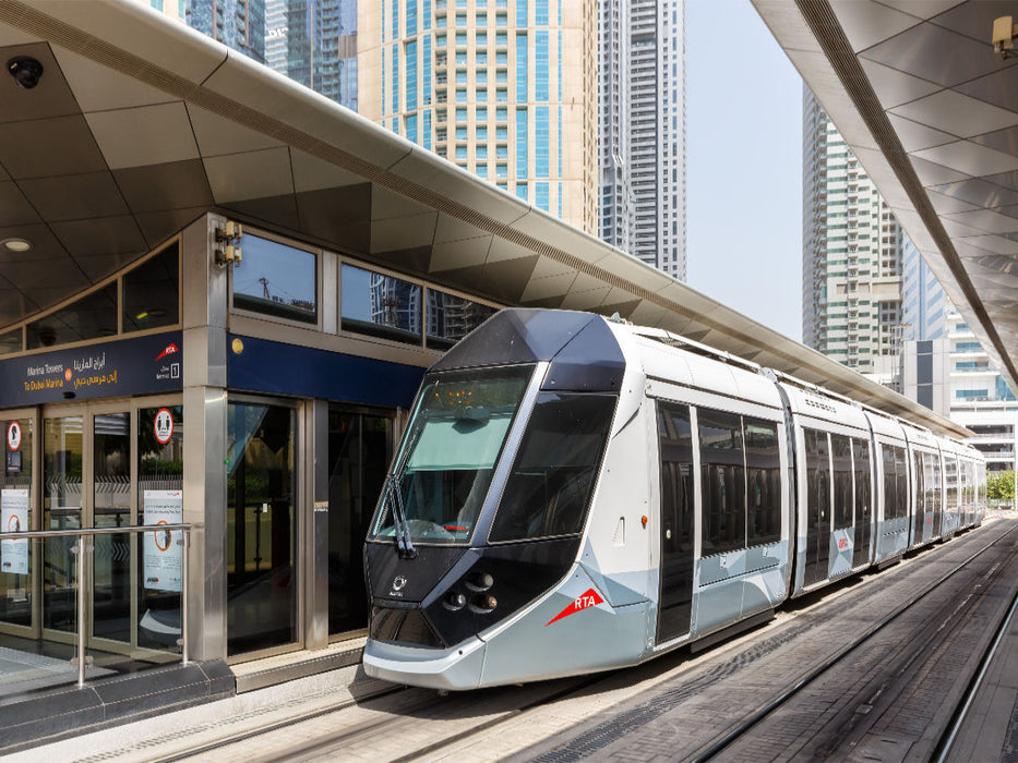 Dubai Tram in den Vereinigten Arabischen Emiraten - CALVENDO Foto-Puzzle'