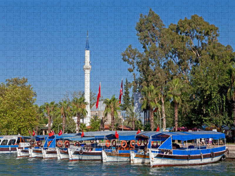 Moschee in Dalyan, Dalyan-Delta - CALVENDO Foto-Puzzle'