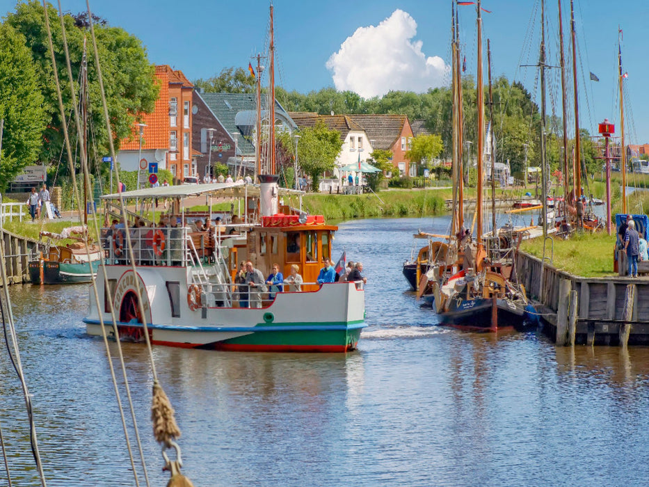 Nostalgische Boote im alten Hafen Carolinensiel - CALVENDO Foto-Puzzle'