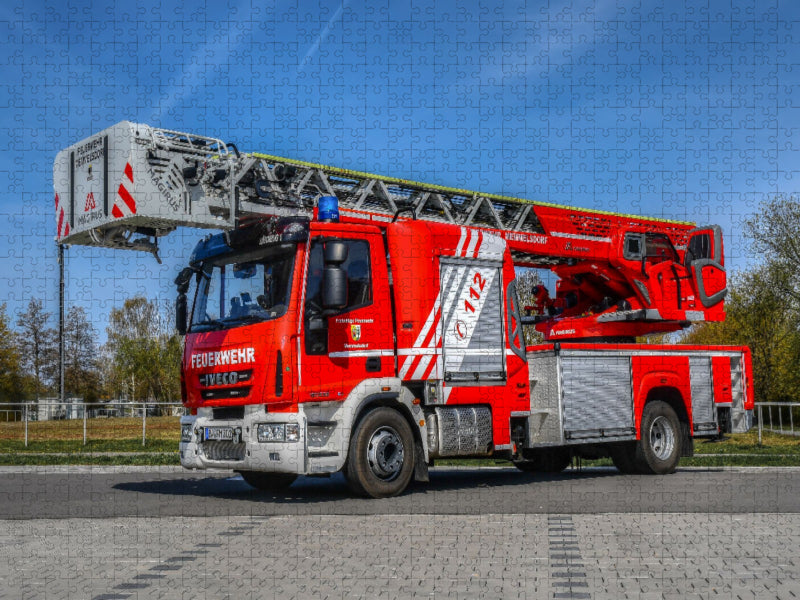 Magirus DLK 23/12 Iveco 160E32 - FF Memmelsdorf - CALVENDO Foto-Puzzle'