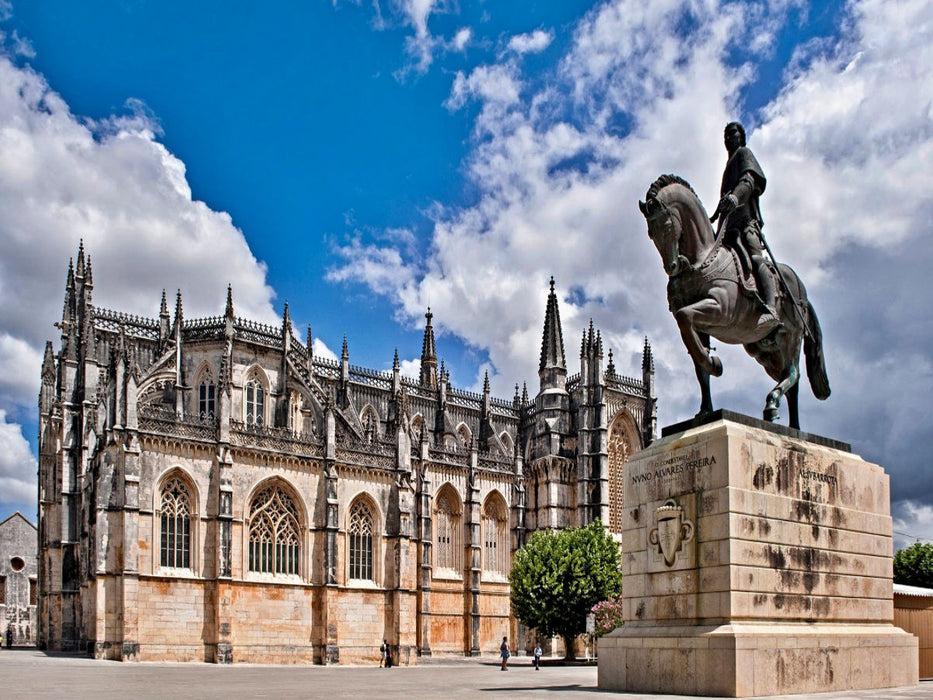 Batalha Monastery with Equestrian Statue - CALVENDO Photo Puzzle 