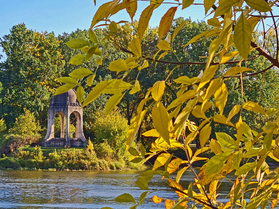 Marientempel am Adolf Mittag See - CALVENDO Foto-Puzzle'