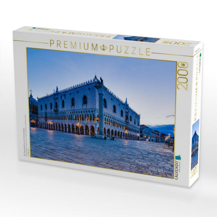 The Doge's Palace just before sunrise - CALVENDO photo puzzle 