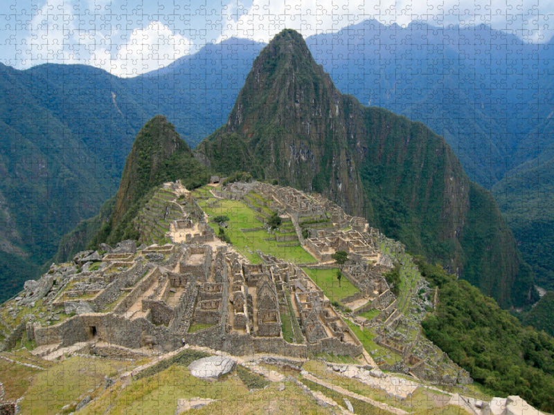 Ruinenstadt Machu Picchu mit Blick zur Bergspitze des Huayna Picchu. - CALVENDO Foto-Puzzle'