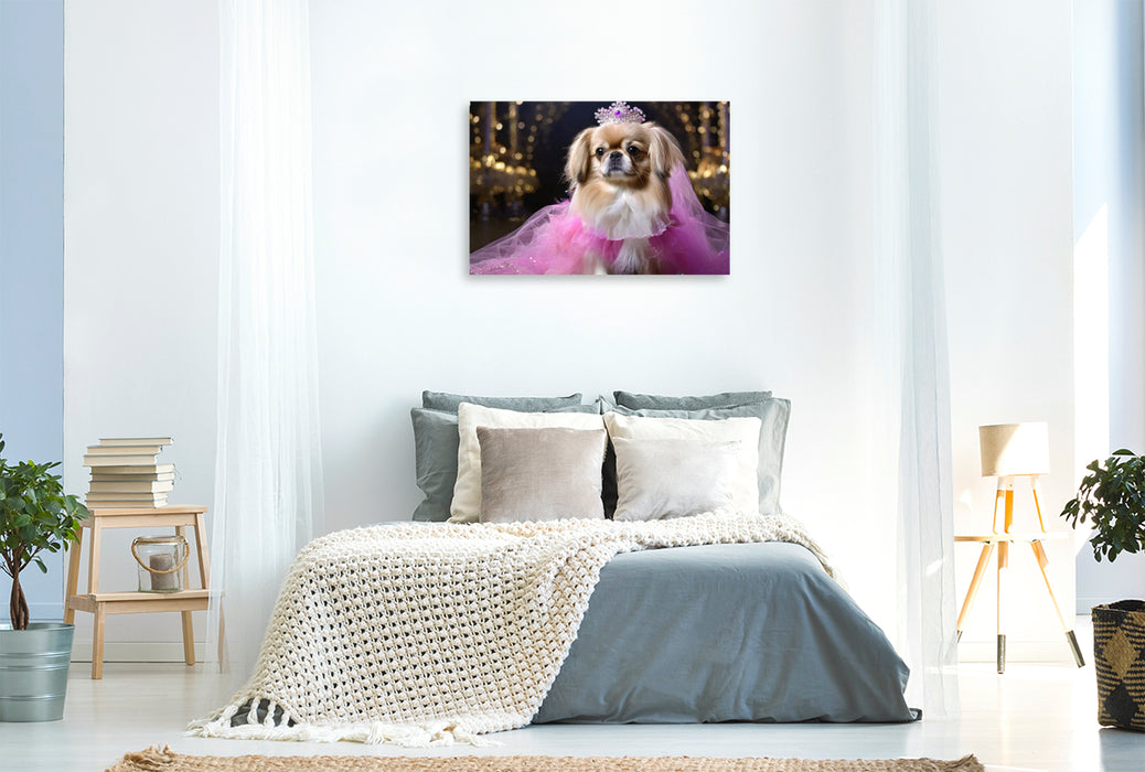 Premium Textil-Leinwand Pekinese trägt pinkfarbenes Abendkleid mit Krone