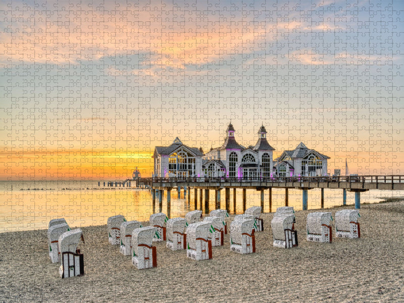 Seebrücke in Sellin auf Rügen bei Sonnenaufgang - CALVENDO Foto-Puzzle'