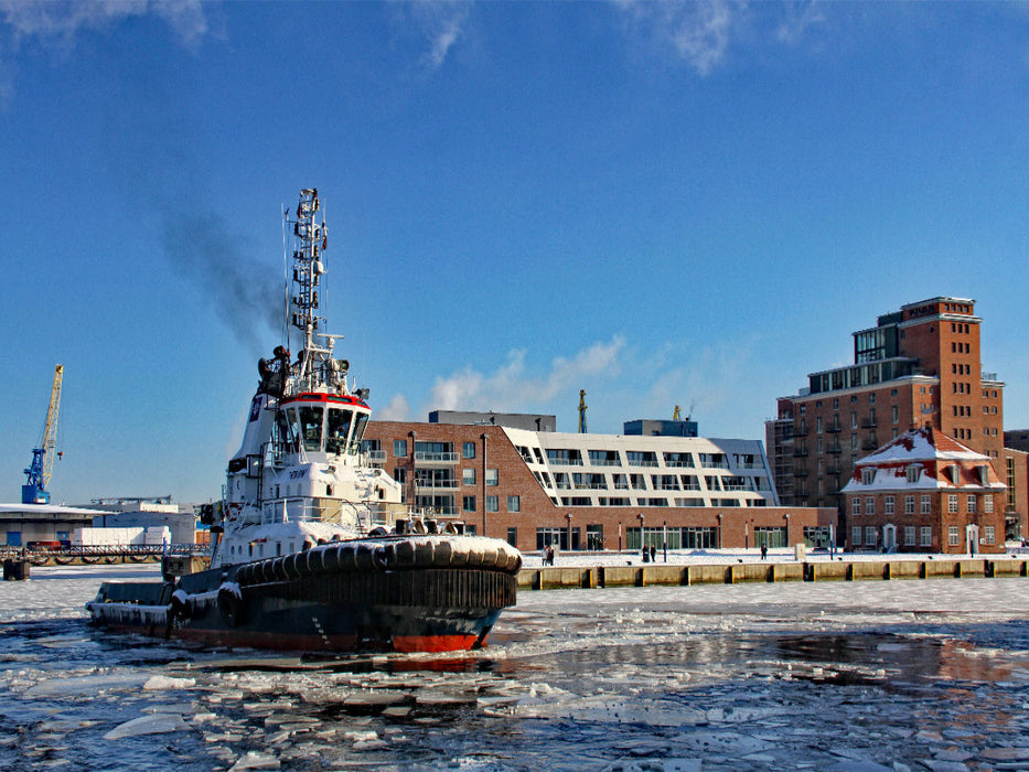 Eisbrecher vor Wismar - CALVENDO Foto-Puzzle'