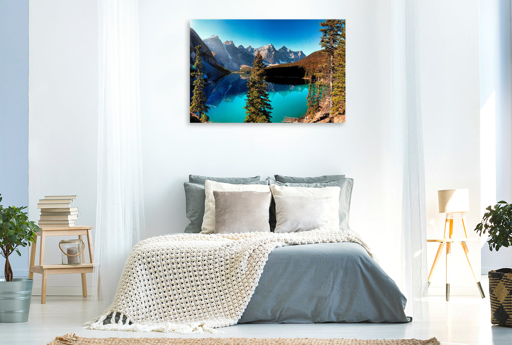 Premium Textil-Leinwand Das beeindruckende Panorama über den Moraine Lake zeigt die ganze Schönheit der kanadischen Rocky Mountains.