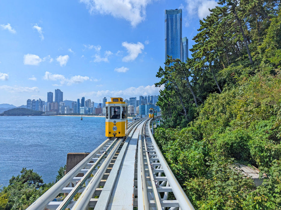 Sky Capsule in Busan - CALVENDO Foto-Puzzle'