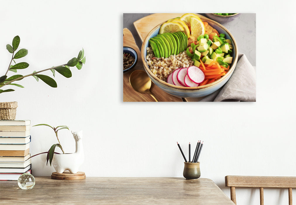 Premium Textil-Leinwand Vegane Bowl mit braunem Reis, Karotten, Radieschen, Tofu, Zitrone, Gurken, Soja Sauce