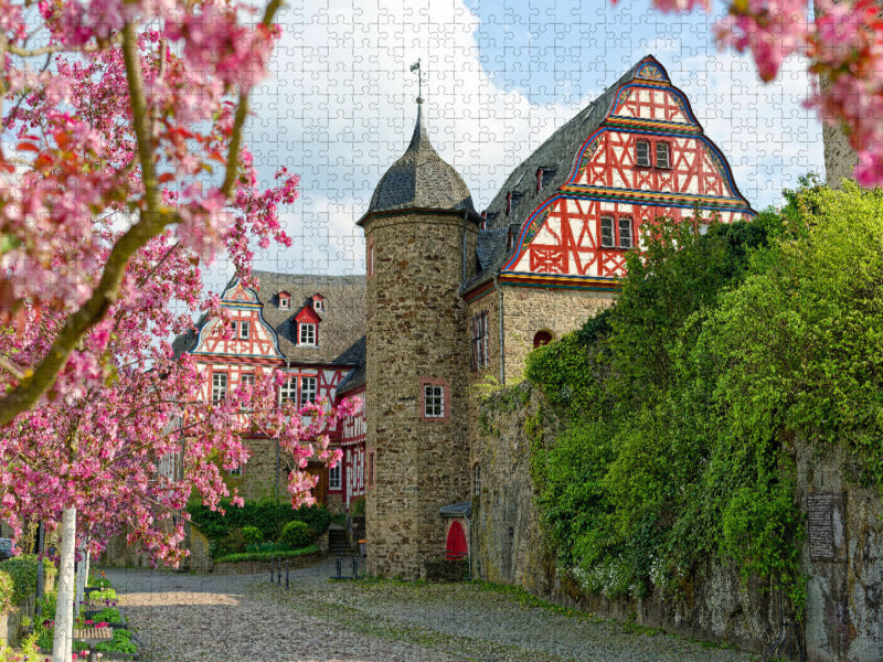 Spektakuläre Blütenpracht an der historischen Burganlage in Idstein - CALVENDO Foto-Puzzle'