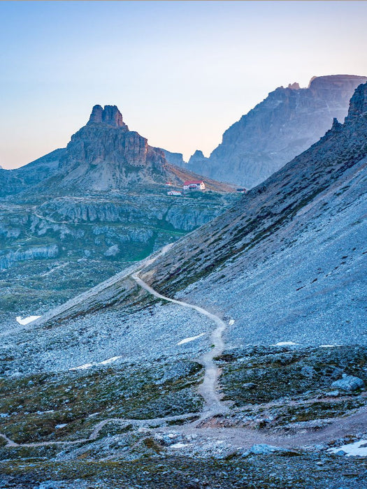 Blick vom Paternsattel zur Dreizinnenhütte kurz vor Sonnenaufgang - CALVENDO Foto-Puzzle'