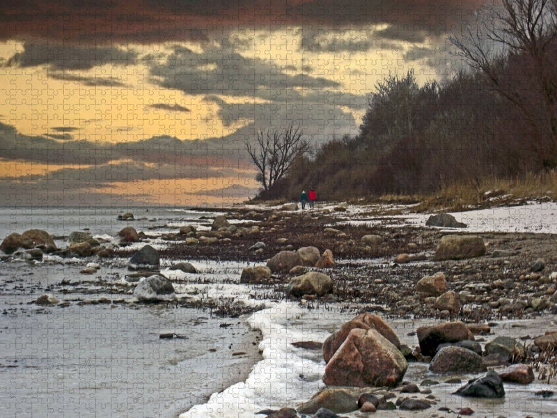 Strandwanderung durch das Eis und den Schnee an der Wismarer Bucht - CALVENDO Foto-Puzzle'