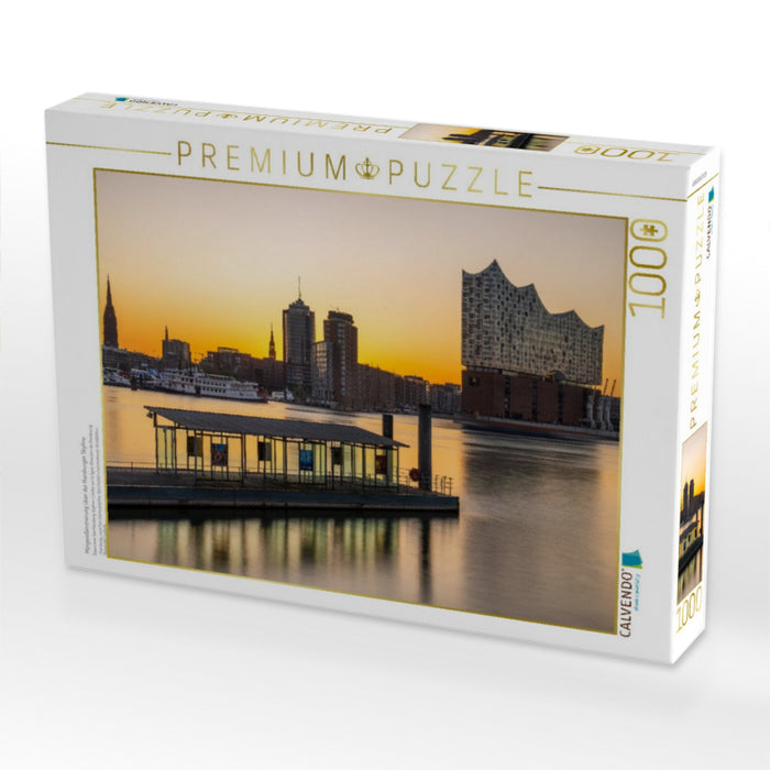 Morgendämmerung über der Hamburger Skyline - CALVENDO Foto-Puzzle'