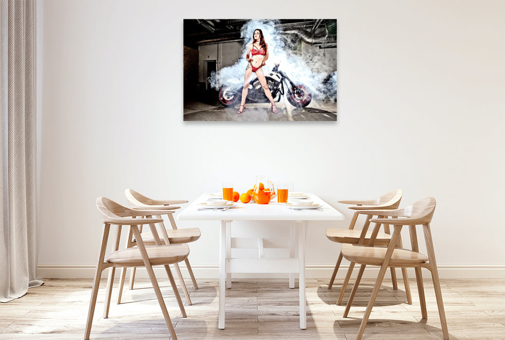 Premium Textil-Leinwand VRSCB V-ROD Bj. 2004 mit Martina J
