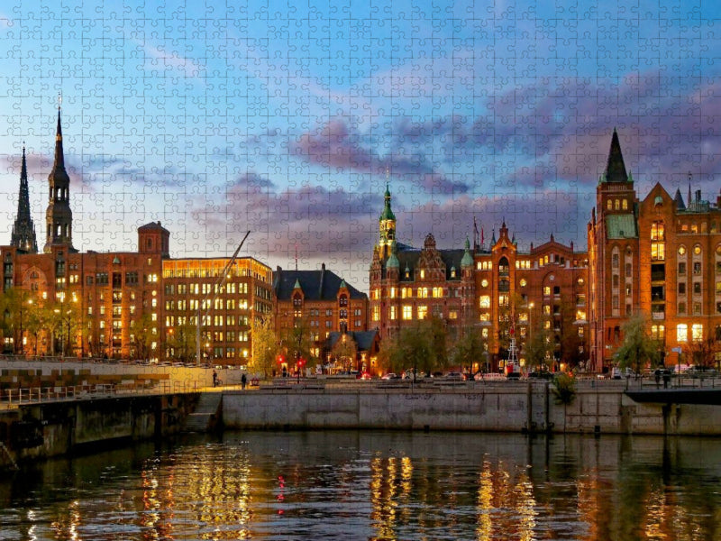 Abendlich beleuchtete Kontorhäuser über dem Brooktorhafen - CALVENDO Foto-Puzzle'