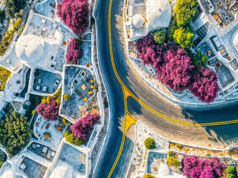 Straße im griechischen Dorf mit Bougainvillea - CALVENDO Foto-Puzzle'