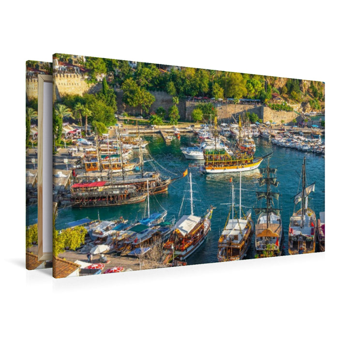 Premium Textil-Leinwand Türkey, Antalya: Altes Marine Kaleici in der Innenstadt