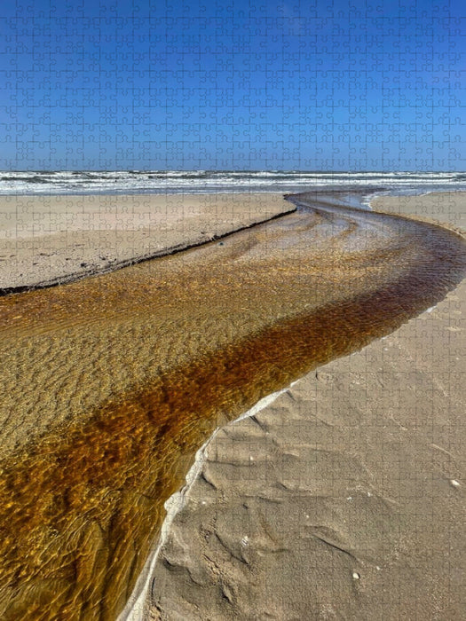 Schmaler Wasserlauf am Strand von Sankt Peter-Ording - CALVENDO Foto-Puzzle'