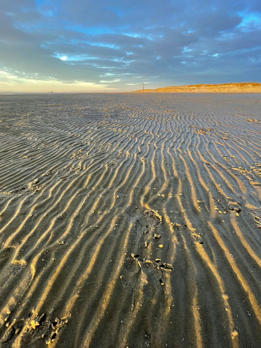 Kleine Wasserkanäle im Abendlicht am Ordinger Strand - CALVENDO Foto-Puzzle'