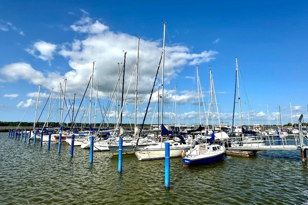 Premium Textil-Leinwand Hafen Ribnitz-Damgarten