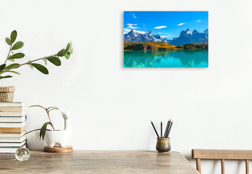 Premium Textil-Leinwand Torres Paine Massiv und Pehoe Lagune