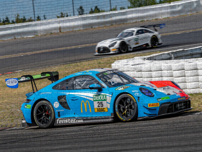 Huber Motorsport / Porsche 911 GT3 R - CALVENDO Foto-Puzzle'