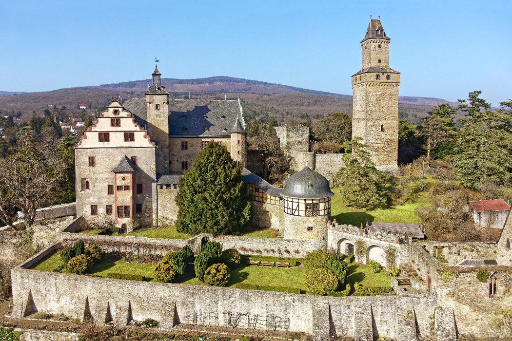 Premium Textil-Leinwand Die Burg Kronberg besticht durch ihren ausgezeichneten Zustand und den monolithischen Bergfried