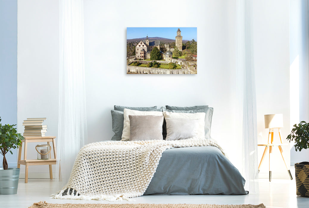 Premium Textil-Leinwand Die Burg Kronberg besticht durch ihren ausgezeichneten Zustand und den monolithischen Bergfried