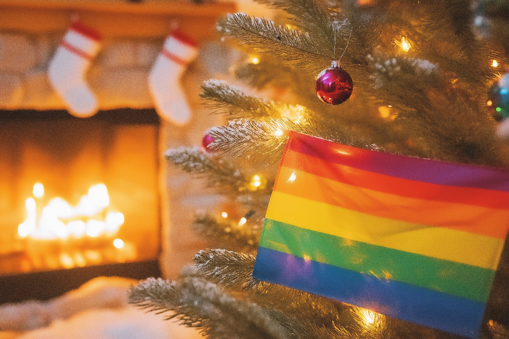 Premium Textil-Leinwand Weihnachts-Pride - LGBTQ+ Stolz und Regenbogenfarben in der festlichen Jahreszeit