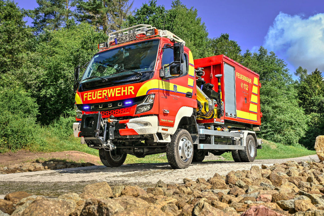 Premium Textil-Leinwand WLF / Mitsubishi Fuso Canter 6C18 / Feuerwehr Meiningen