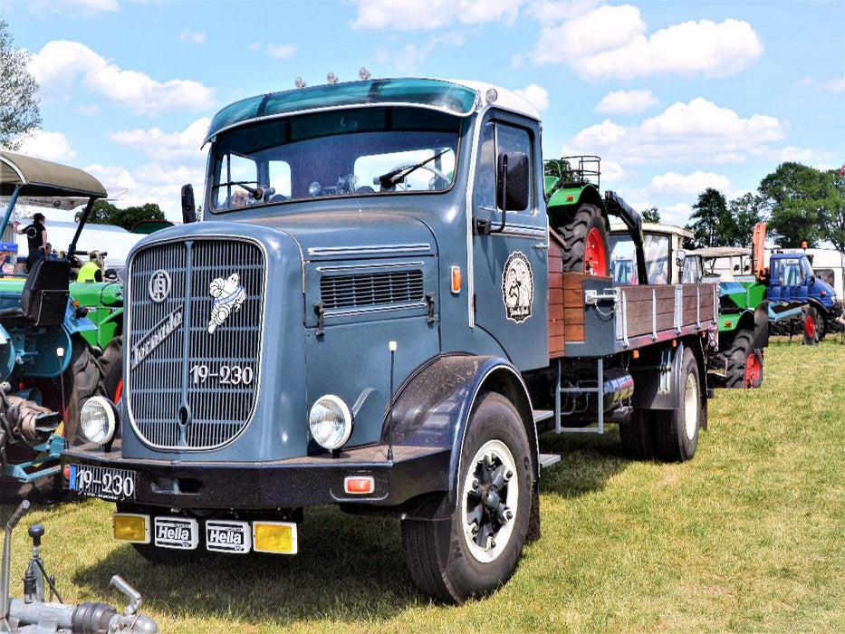 ÖAF- Tornado- 19-230- ``1972`` - CALVENDO Foto-Puzzle'