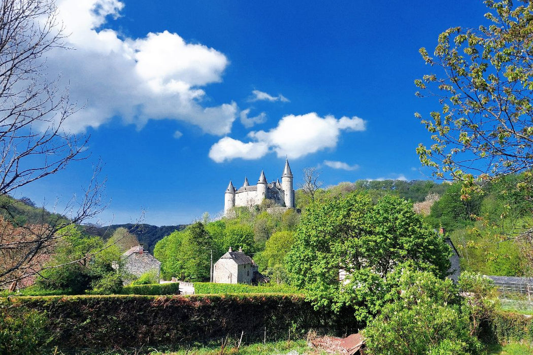 Premium Textil-Leinwand Château de Vêves in den belgischen Ardennen