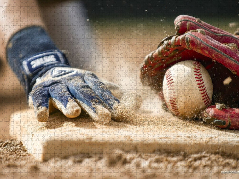 Spektakuläre Nahaufnahme an der Home Plate - CALVENDO Foto-Puzzle'