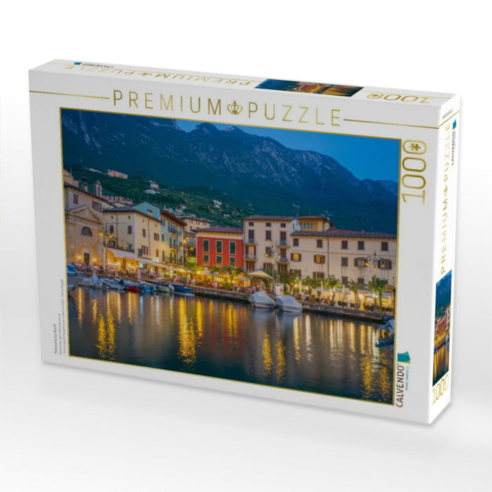 Malcesine bei Nacht - CALVENDO Foto-Puzzle'