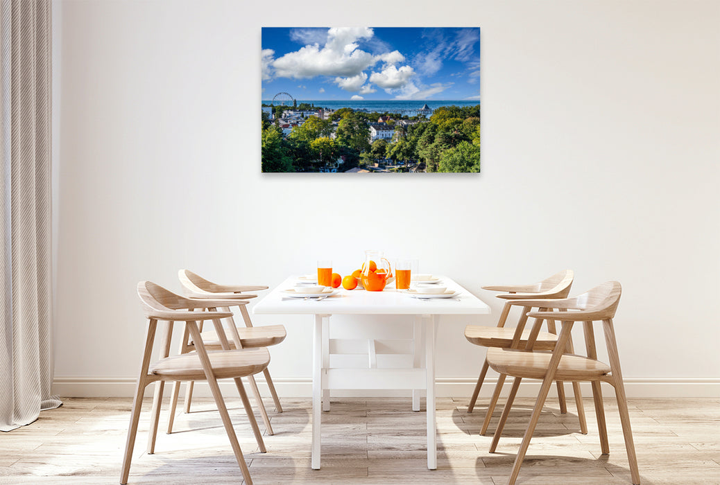 Premium Textil-Leinwand Ein Blick auf die Seebrücke in Heringsdorf an der Ostsee