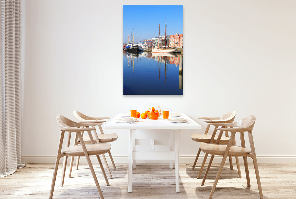 Premium Textil-Leinwand Greifswald - Boote im Museumshafen an der Ryck