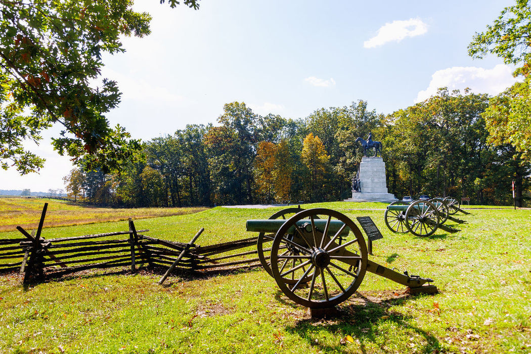 Premium Textil-Leinwand Kanonen und Reiterdenkmal – Brooke’s Battery, Gettysburg National Military Park