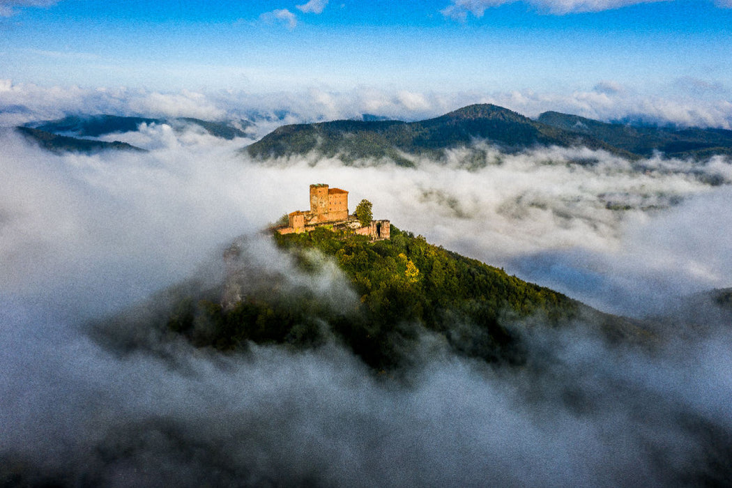 Premium Textil-Leinwand Burg Trifels bei Annweiler