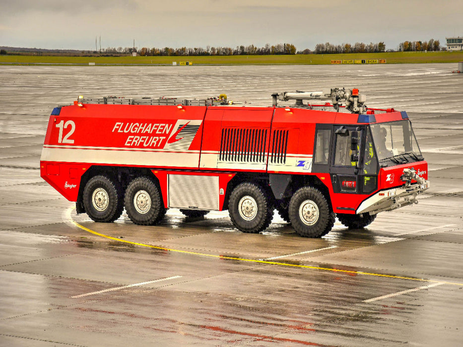 FLF 60/110-11+1000P / Ziegler Z8 / Flughafen Erfurt-Weimar - CALVENDO Foto-Puzzle'