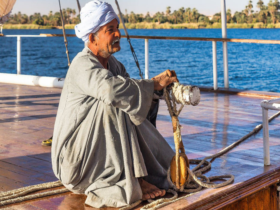 Der Kapitän steuert konzentriert - CALVENDO Foto-Puzzle'