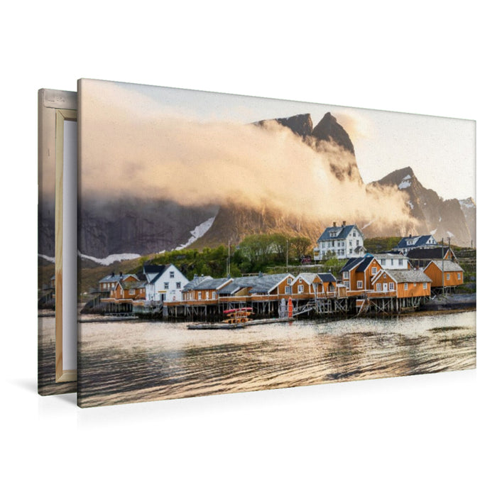 Premium Textil-Leinwand Wolken über Sakrisøy, Lofoten