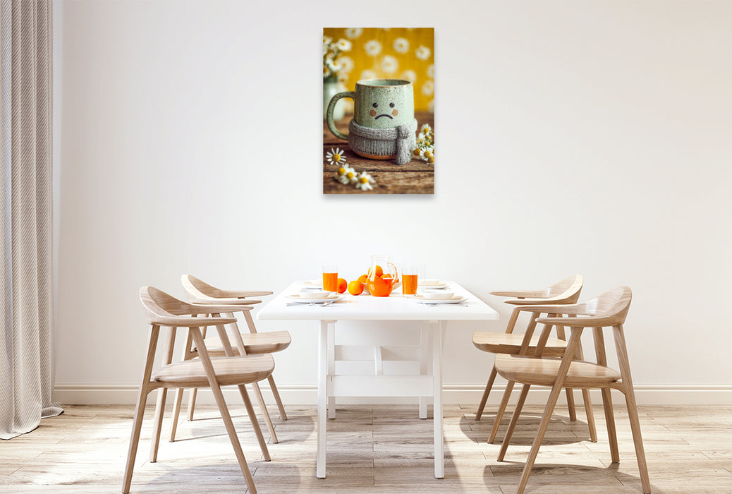 Premium Textil-Leinwand Trauriger Kamillentee mit Schal - Warmes Wohlfühlmotiv mit Humor