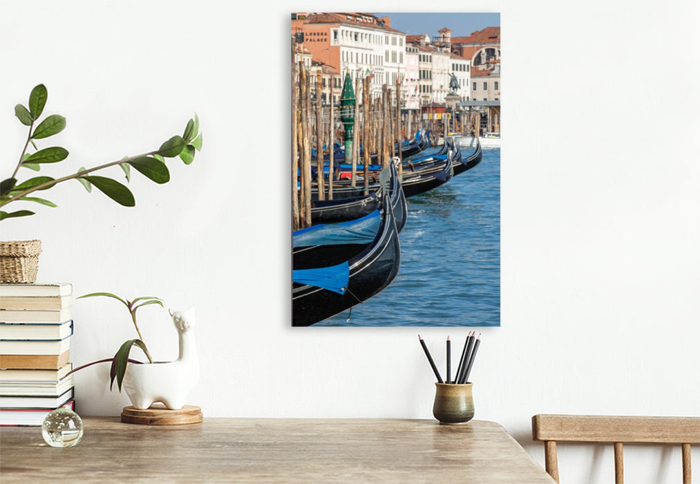Premium Textil-Leinwand Venedig - Gondeln am Markusplatz