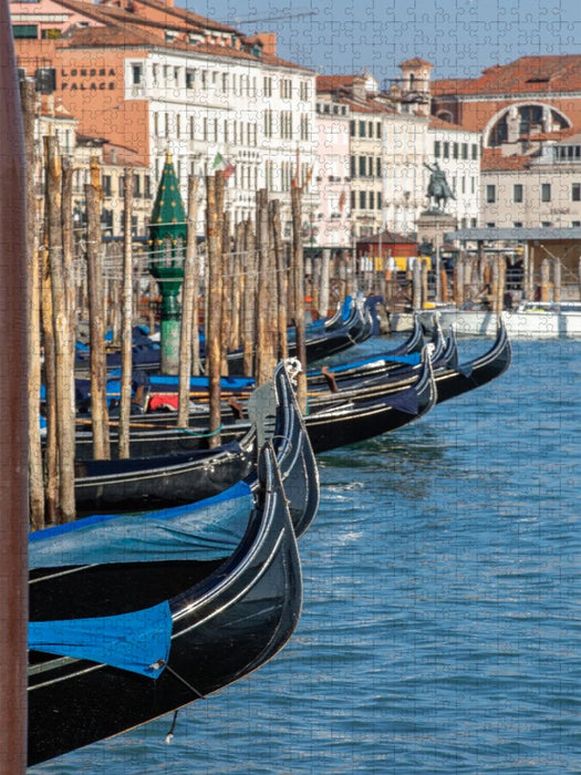 Venedig - Gondeln am Markusplatz - CALVENDO Foto-Puzzle'