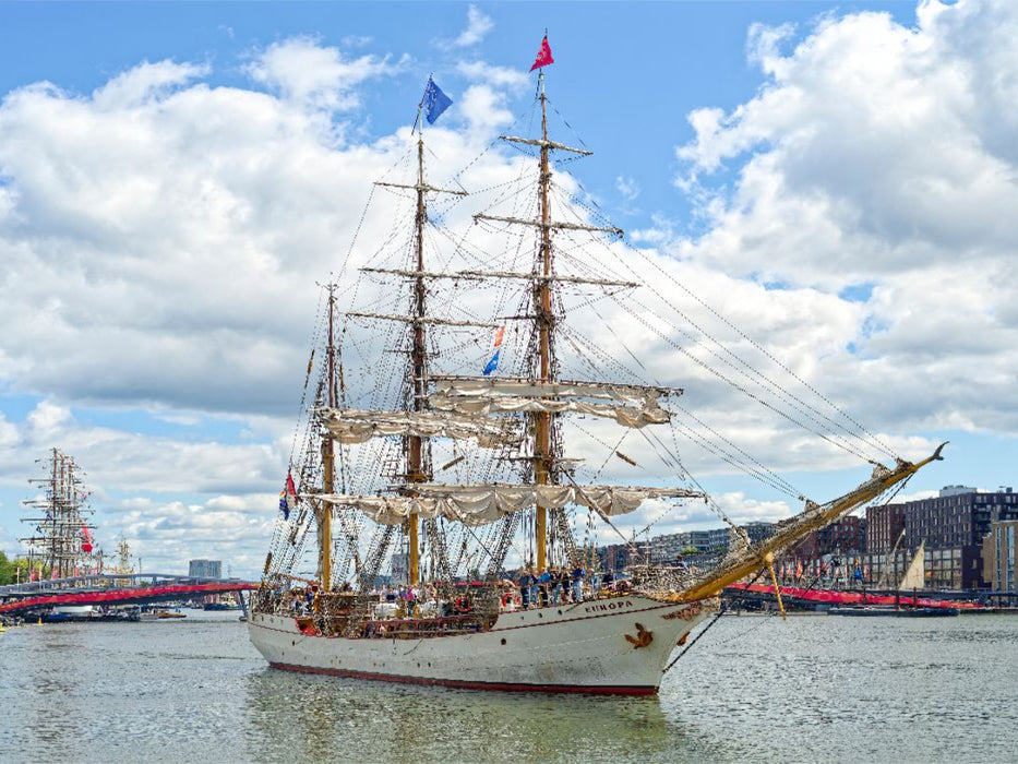 Der niederländische Auxiliarsegler "Europa" verlässt Amsterdam - CALVENDO Foto-Puzzle'