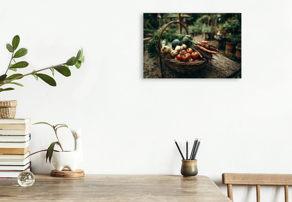 Premium Textil-Leinwand Frisches Gemüse aus dem Garten liegt im Korb bereit