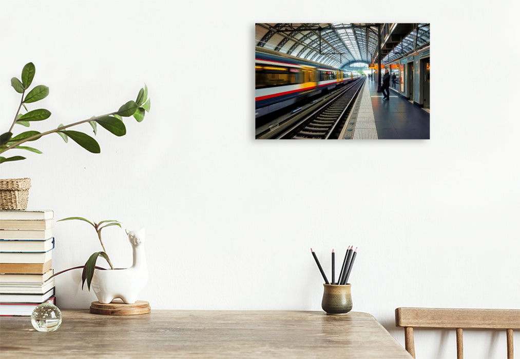 Premium Textil-Leinwand Innovation auf Schienen, Züge in Bewegung, Ideen voraus.